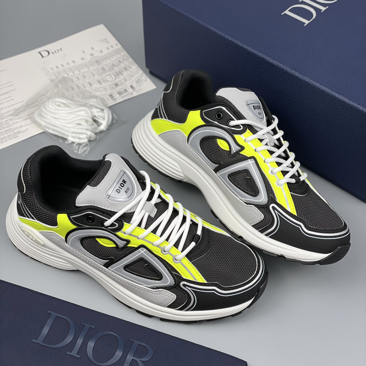 Dior B30 Sneaker  - FashionPlug