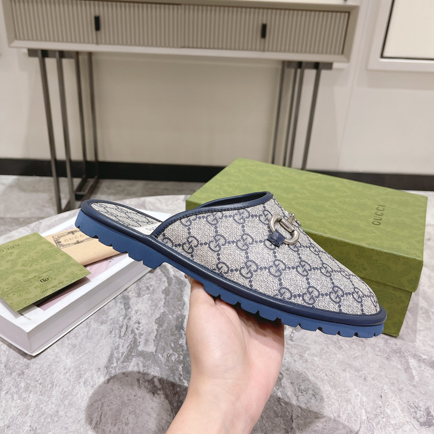 Gucci Men's Slipper With Horsebit - FashionPlug