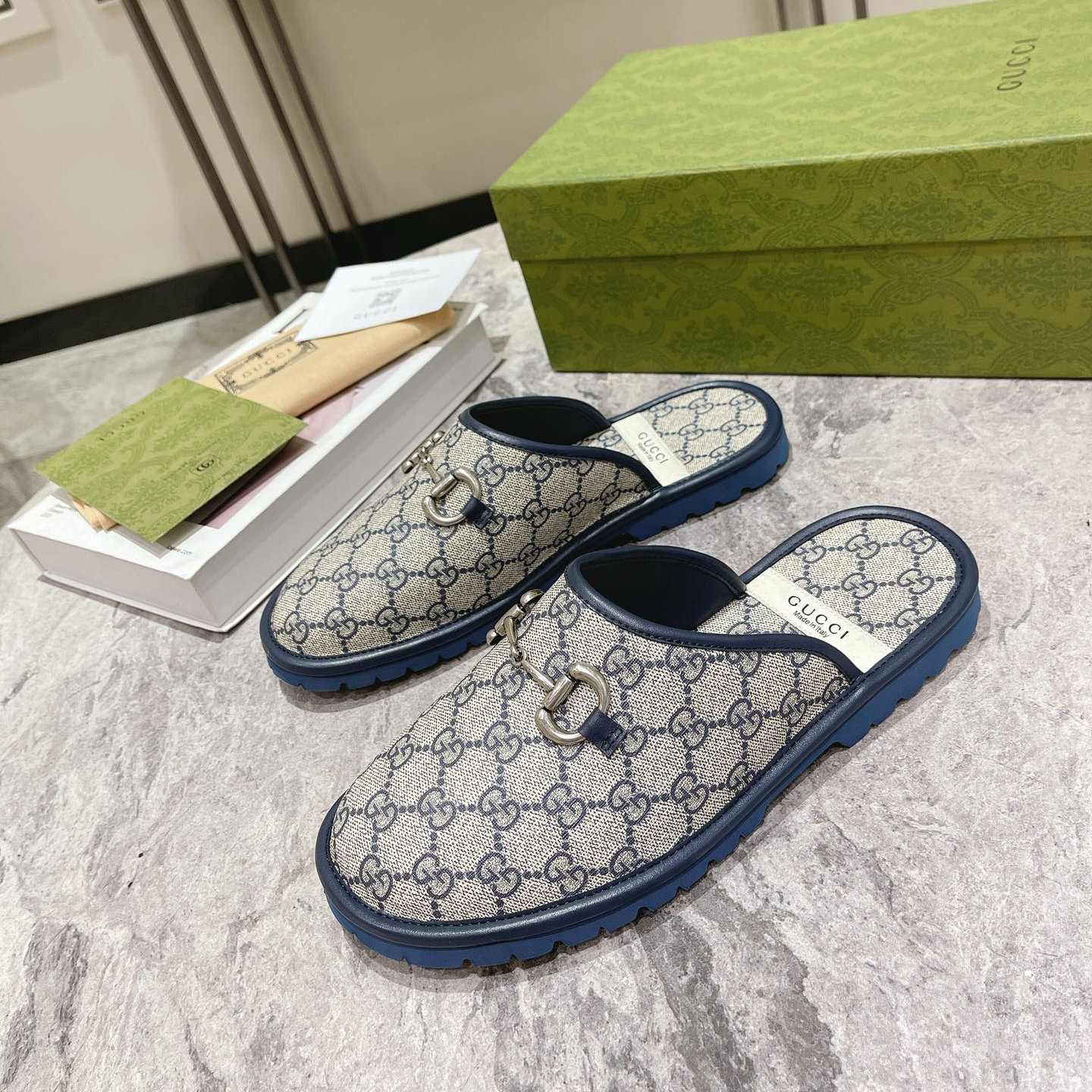 Gucci Men's Slipper With Horsebit - FashionPlug