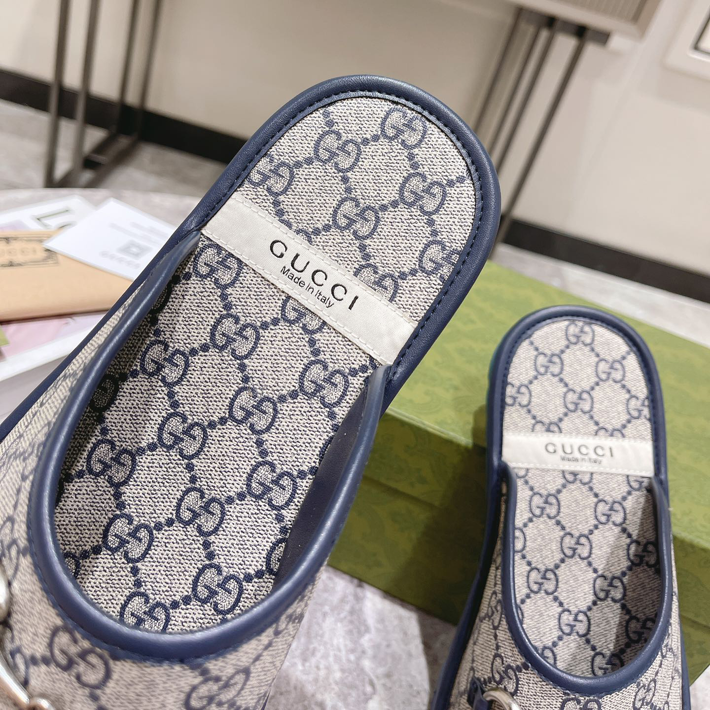 Gucci Men's Slipper With Horsebit - FashionPlug