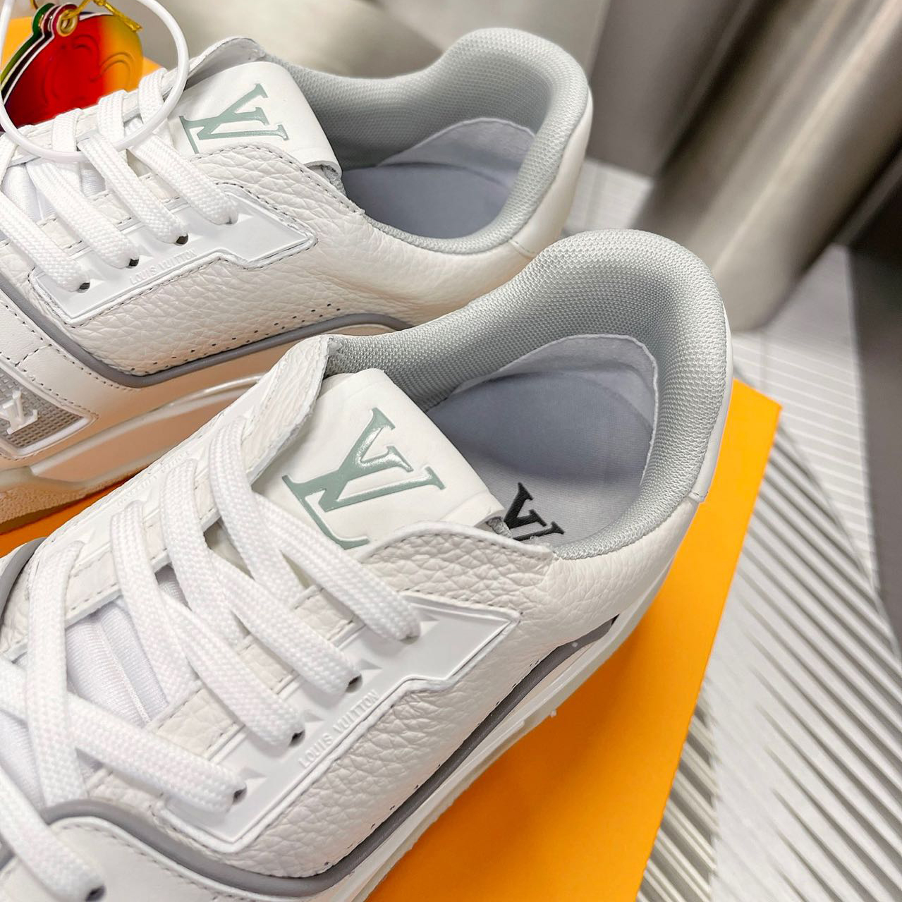 Louis Vuitton LV  Trainer Sneaker（Upon UK Size）    1A8WB3 - FashionPlug