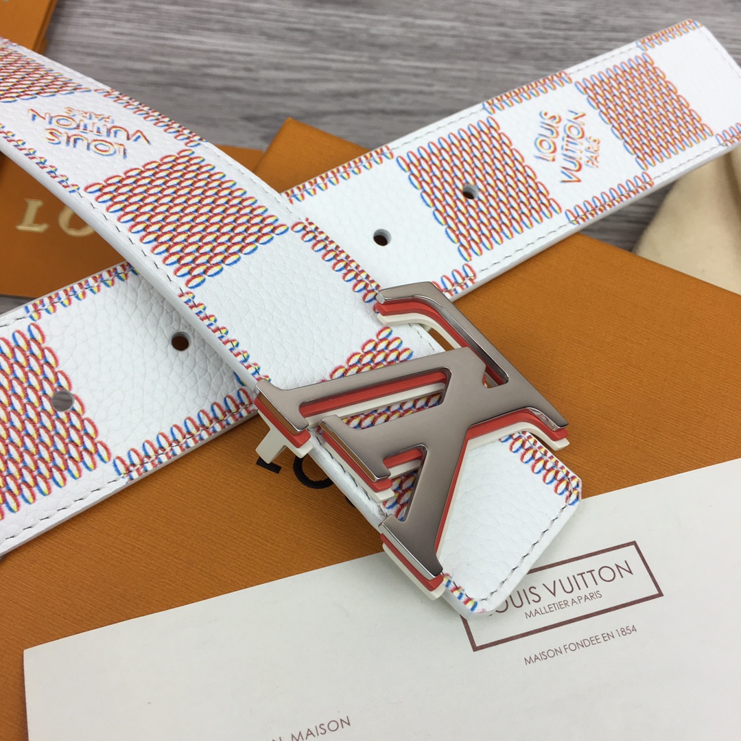 Louis Vuitton LV Optic 40MM Reversible Belt   M0556S - FashionPlug