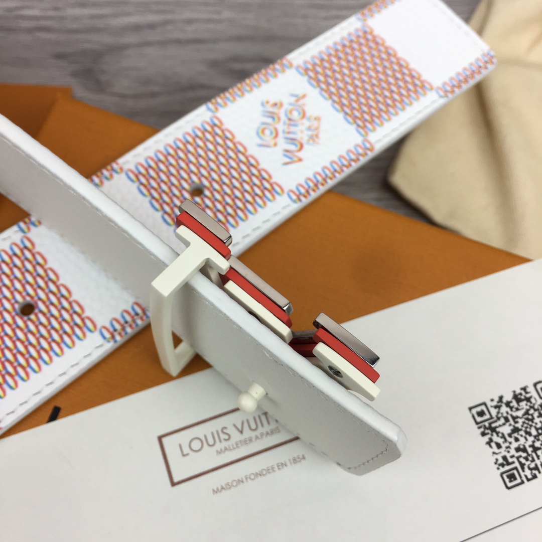 Louis Vuitton LV Optic 40MM Reversible Belt   M0556S - FashionPlug