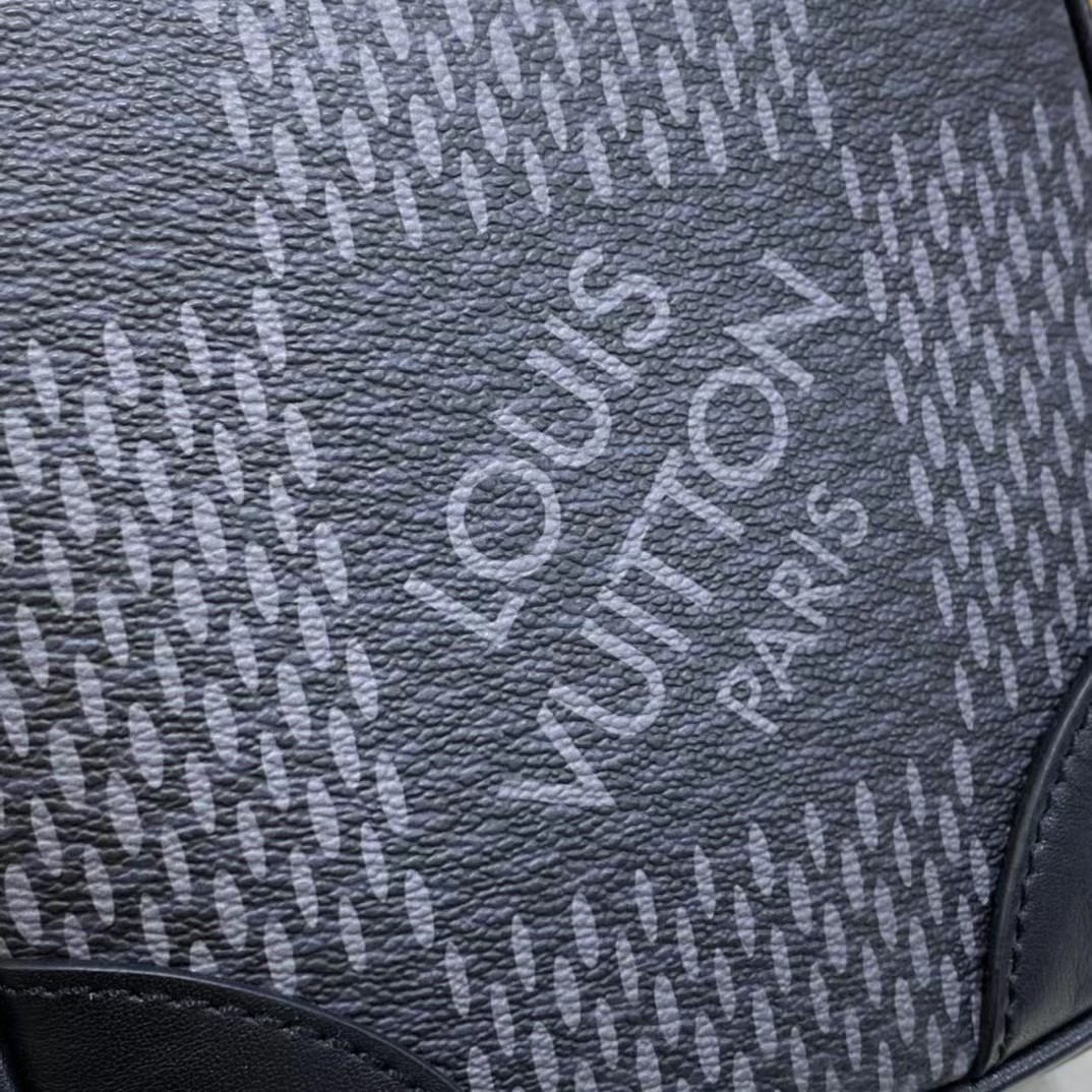 Louis Vuitton Amazone Sling Bag(17-21-6cm) - FashionPlug