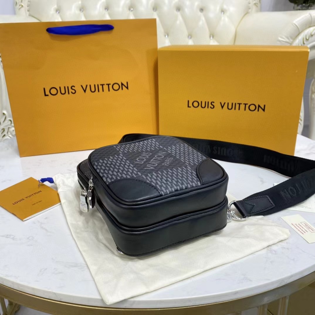 Louis Vuitton Amazone Sling Bag(17-21-6cm) - FashionPlug
