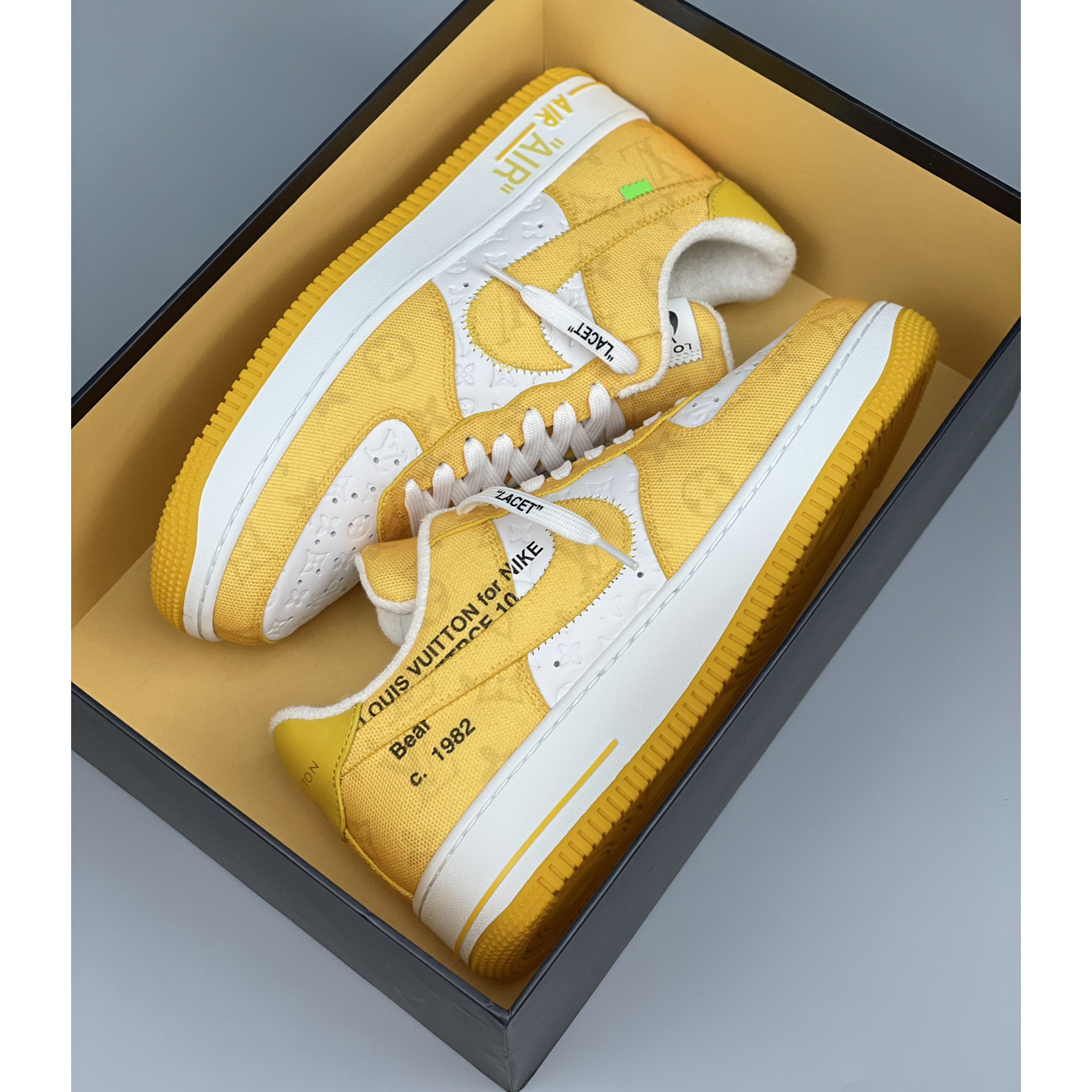 Louis Vuitton x Off-White x Nike Sneaker    - FashionPlug