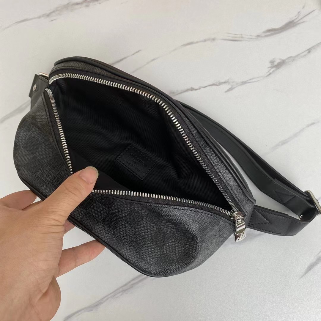 Louis Vuitton Campus Bumbag(26-13-7cm) - FashionPlug