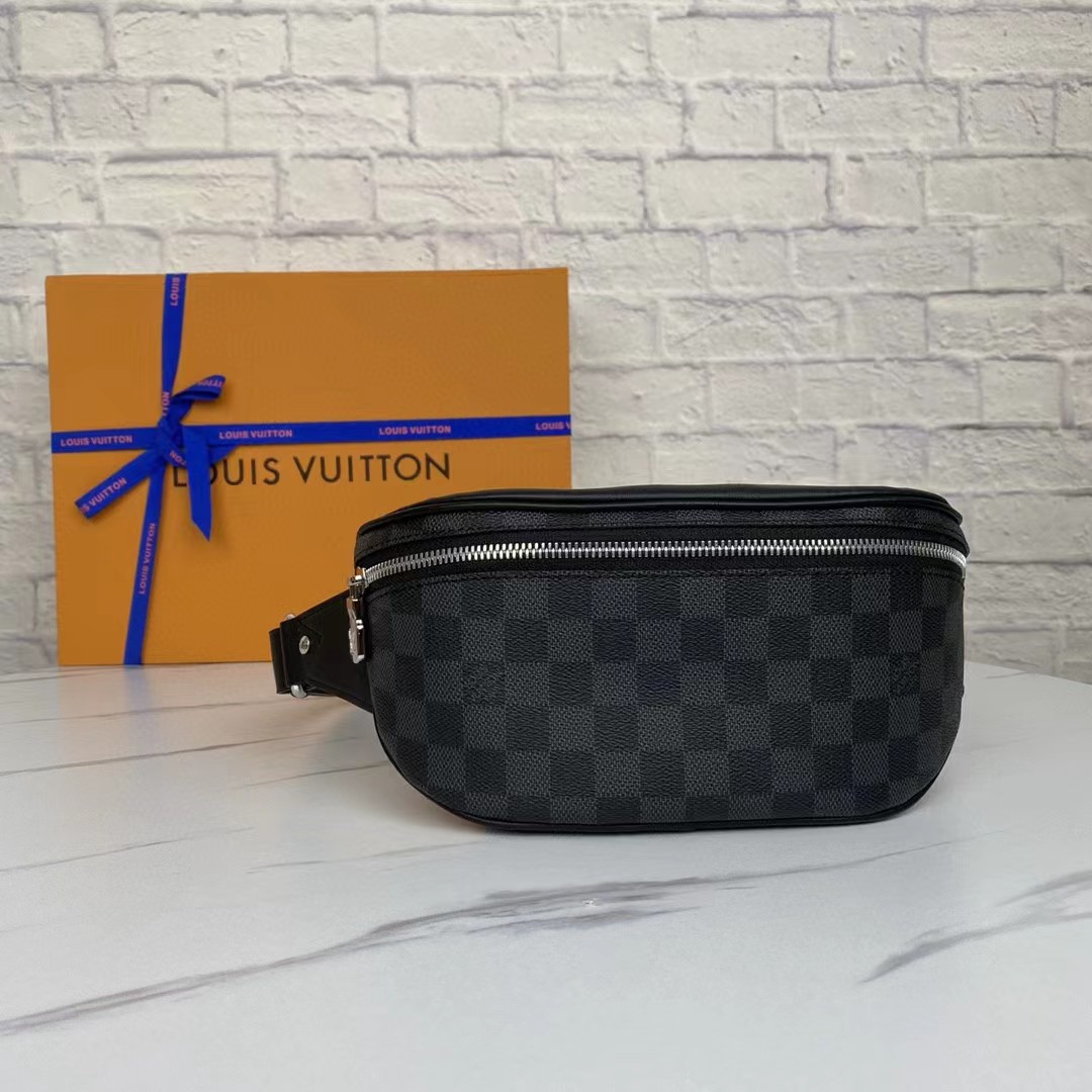 Louis Vuitton Campus Bumbag(26-13-7cm) - FashionPlug