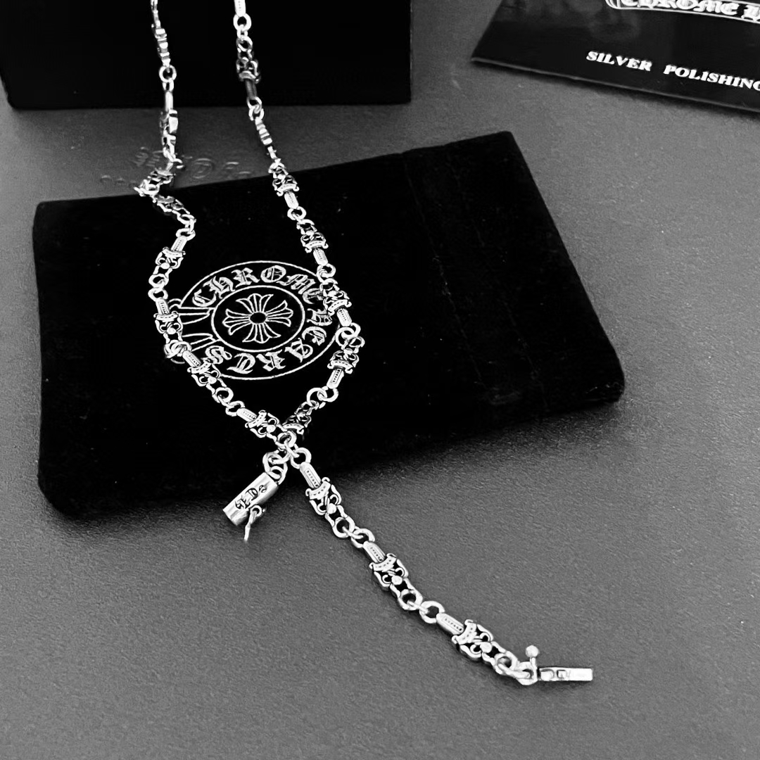 Chrome Heart Necklace - FashionPlug