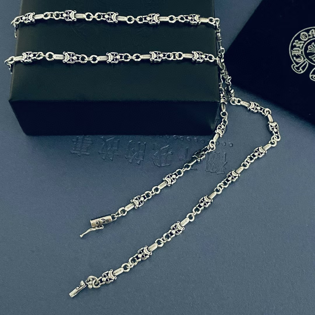 Chrome Heart Necklace - FashionPlug