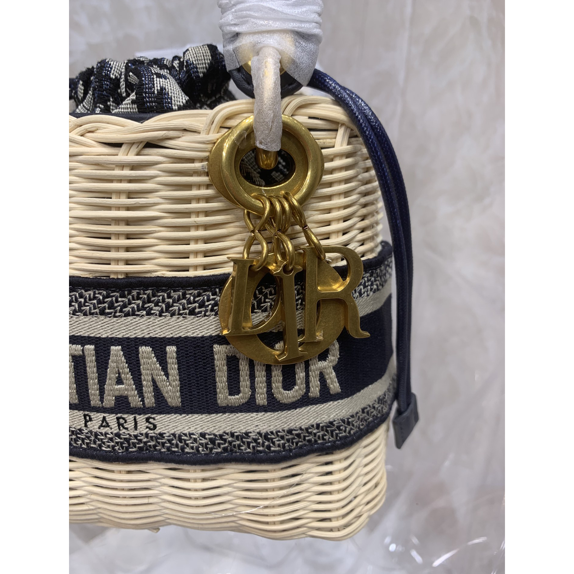 Dior Medium Lady Dior Bag(17-14-7cm) - FashionPlug