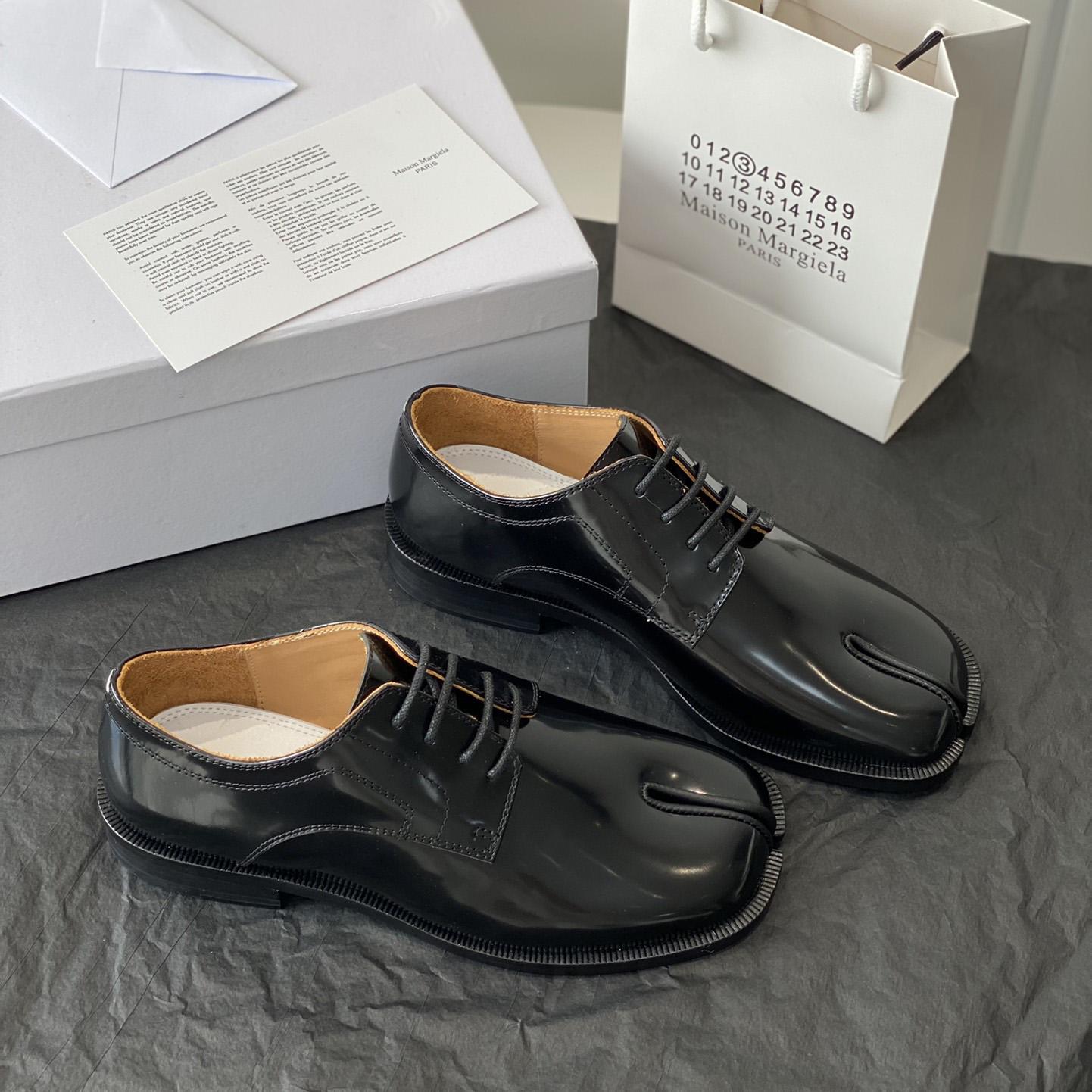 Maison Margiela Tabi Leather Brogues - FashionPlug