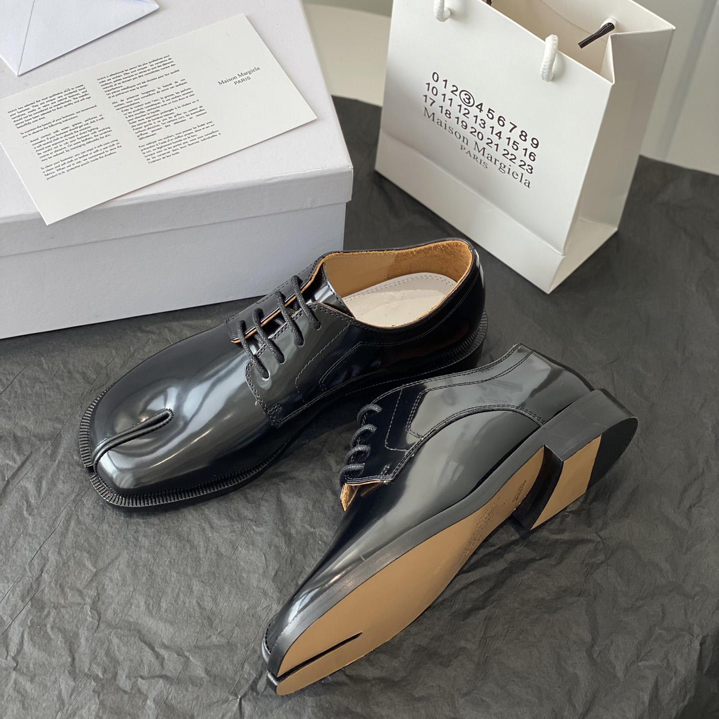 Maison Margiela Tabi Leather Brogues - FashionPlug