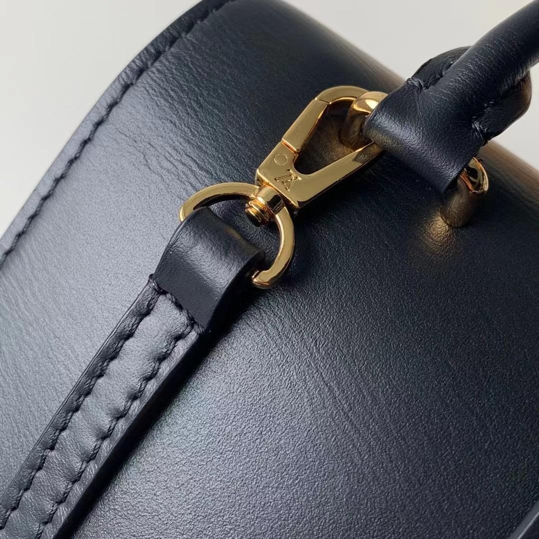 Louis Vuitton  Locky BB Bag(20-16-7.5cm)     M44141 - FashionPlug