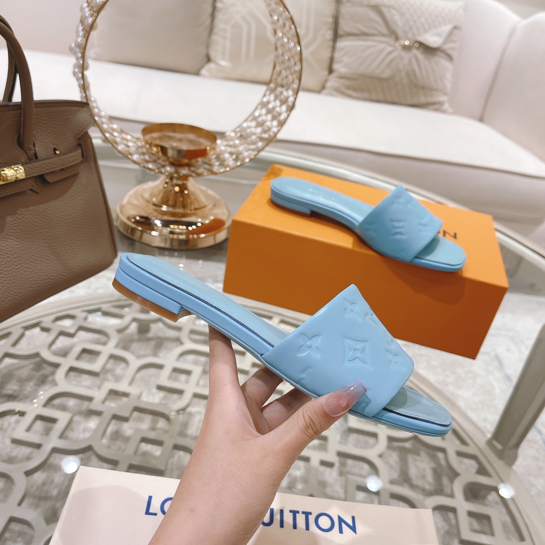 Louis Vuitton Revival Flat Mule     1A9P7D - FashionPlug