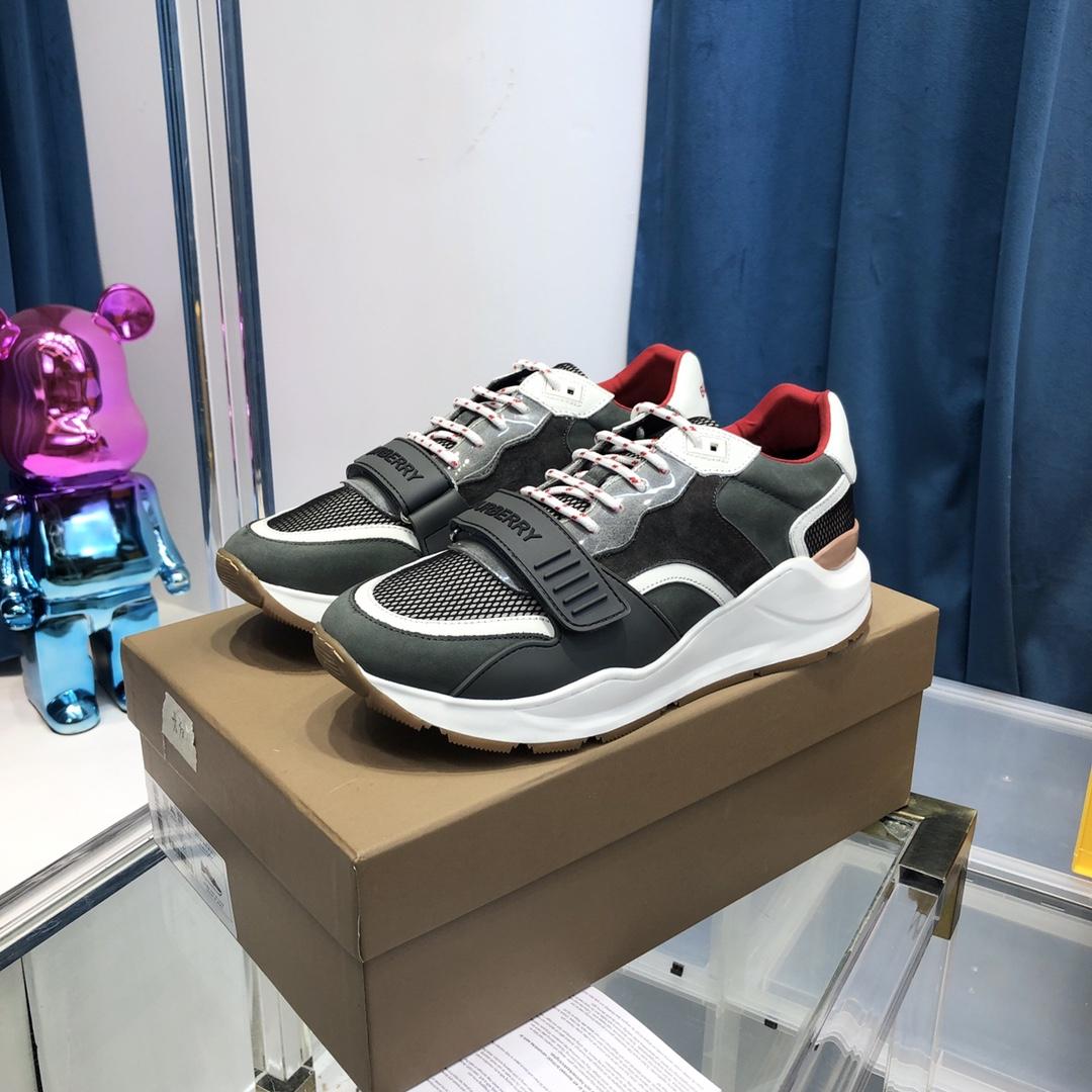 Burberry Cotton Sneakers - FashionPlug