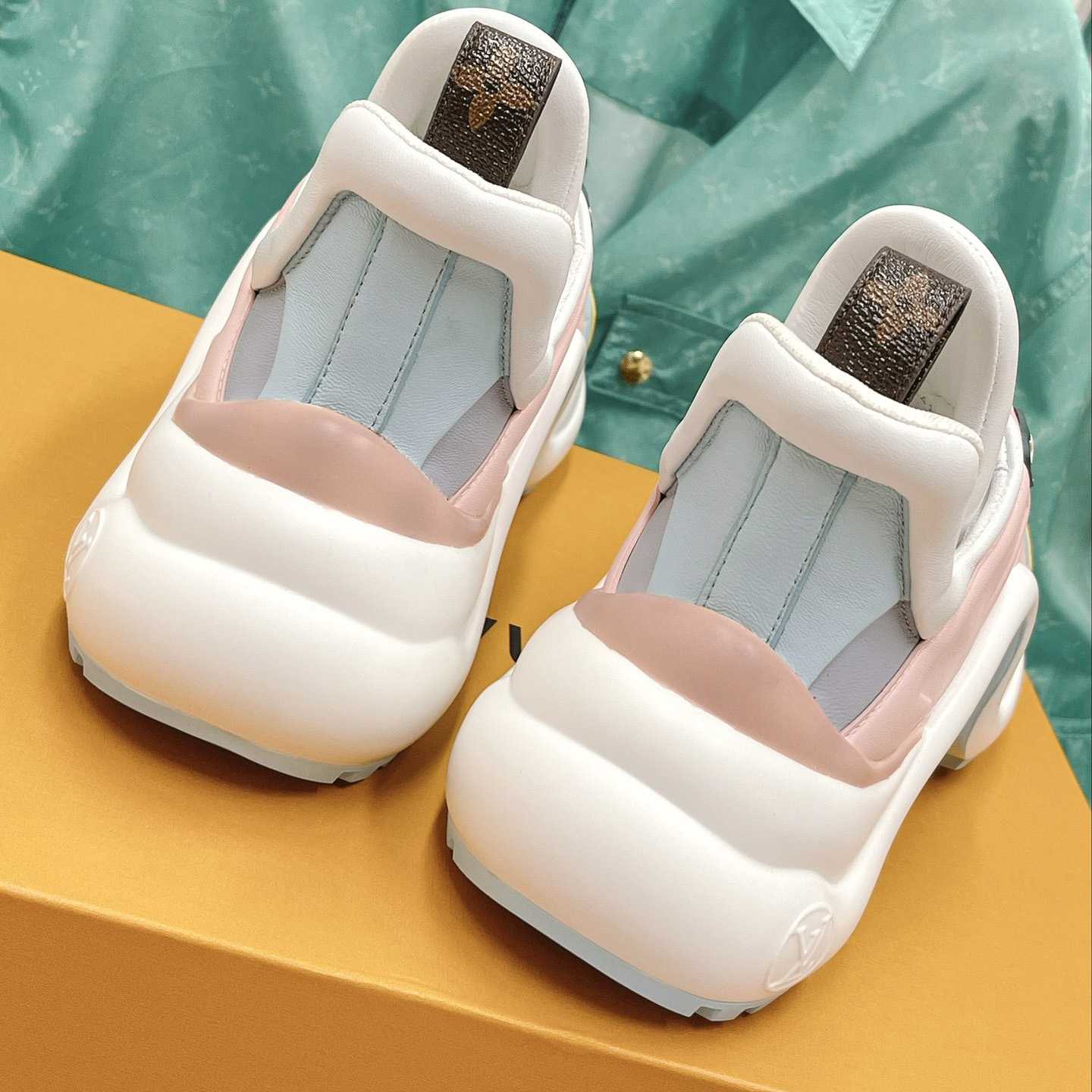Louis Vuitton LV Archlight Sneaker        - FashionPlug