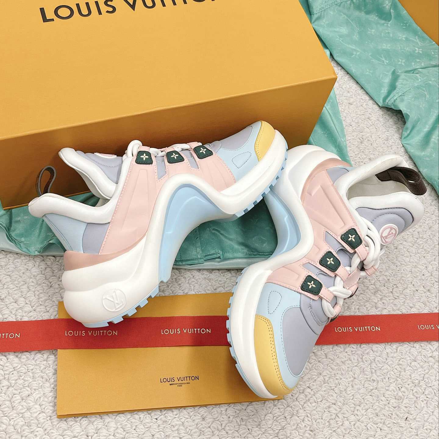 Louis Vuitton LV Archlight Sneaker        - FashionPlug