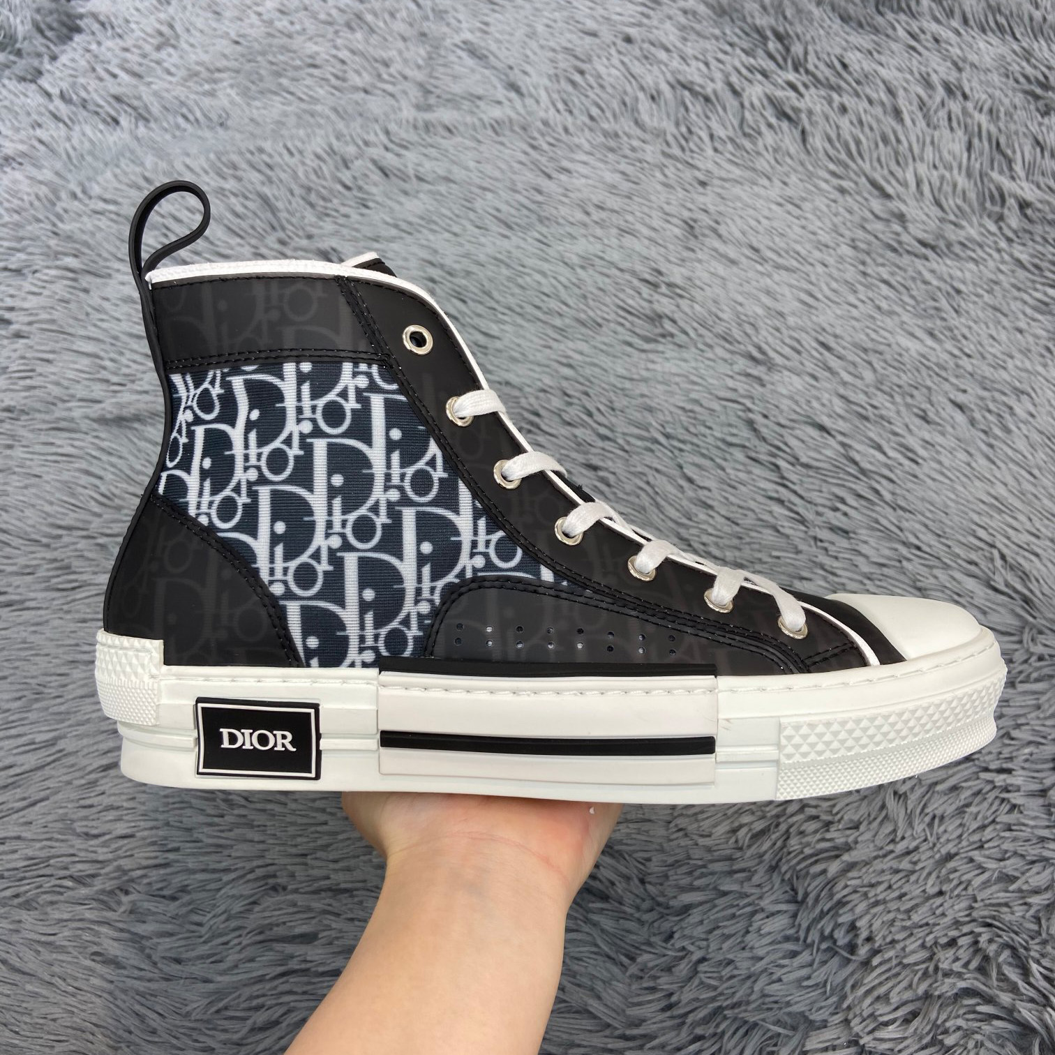 Dior B23 High-Top Sneaker - FashionPlug