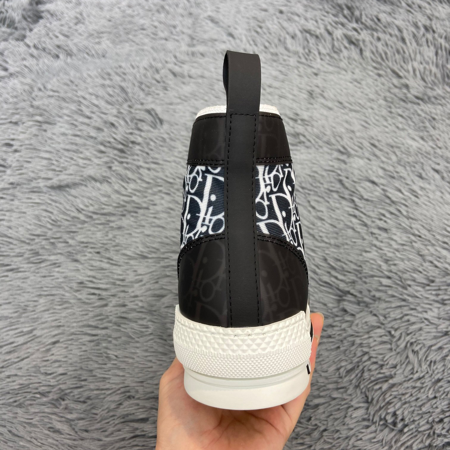 Dior B23 High-Top Sneaker - FashionPlug