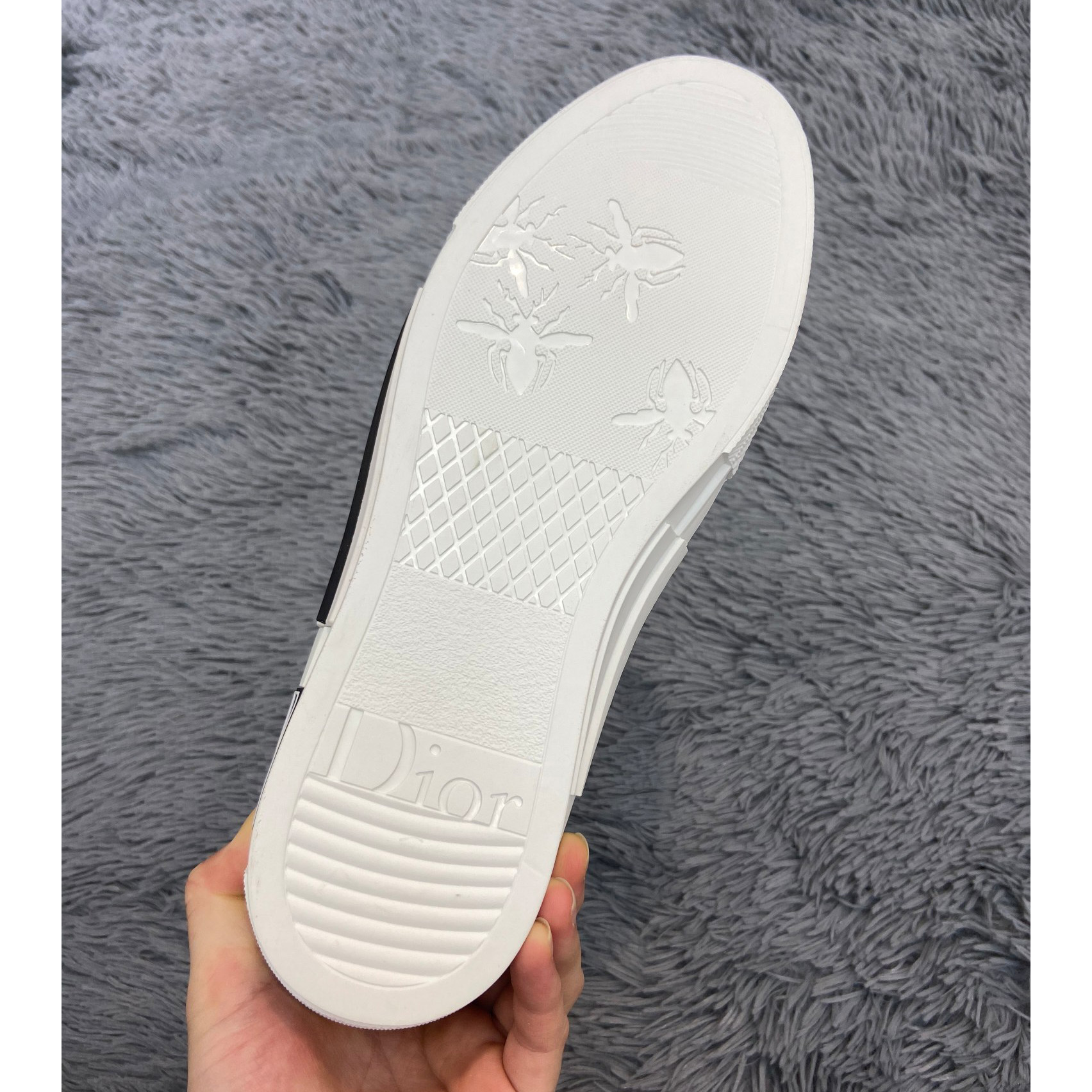 Dior B23 High-Top Sneaker - FashionPlug