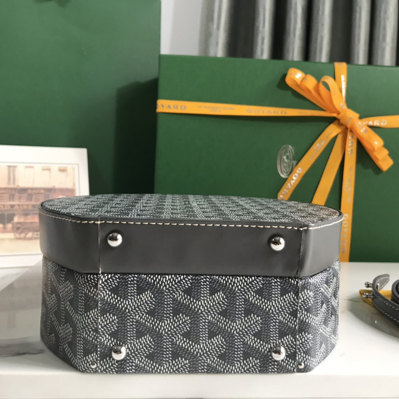 Goyard The Alto Hatbox Trunk Bag(18-16.5-7cm) - FashionPlug