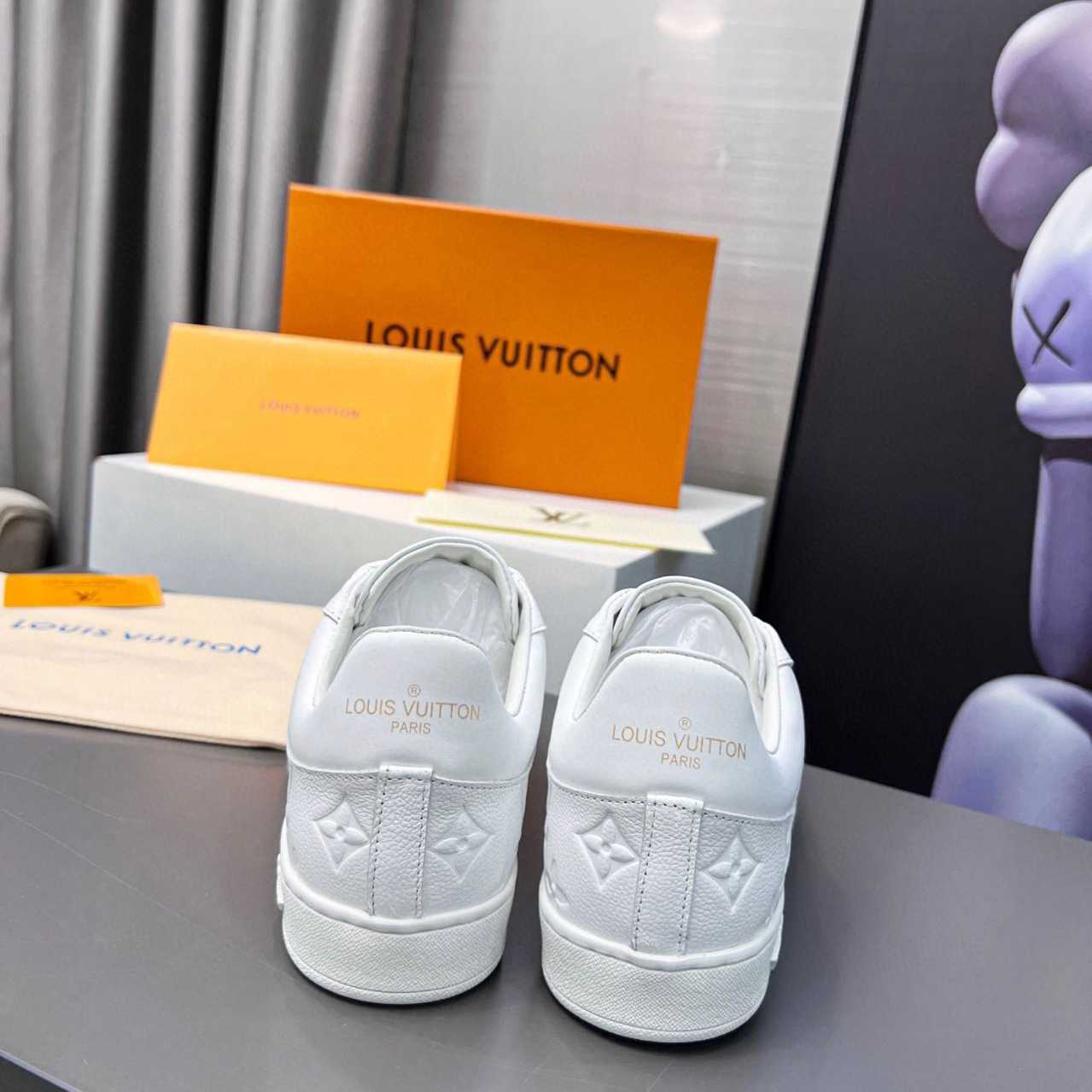 Louis Vuitton Luxembourg Sneaker    1A8QER - FashionPlug