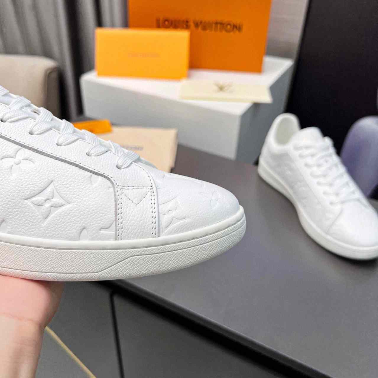 Louis Vuitton Luxembourg Sneaker    1A8QER - FashionPlug
