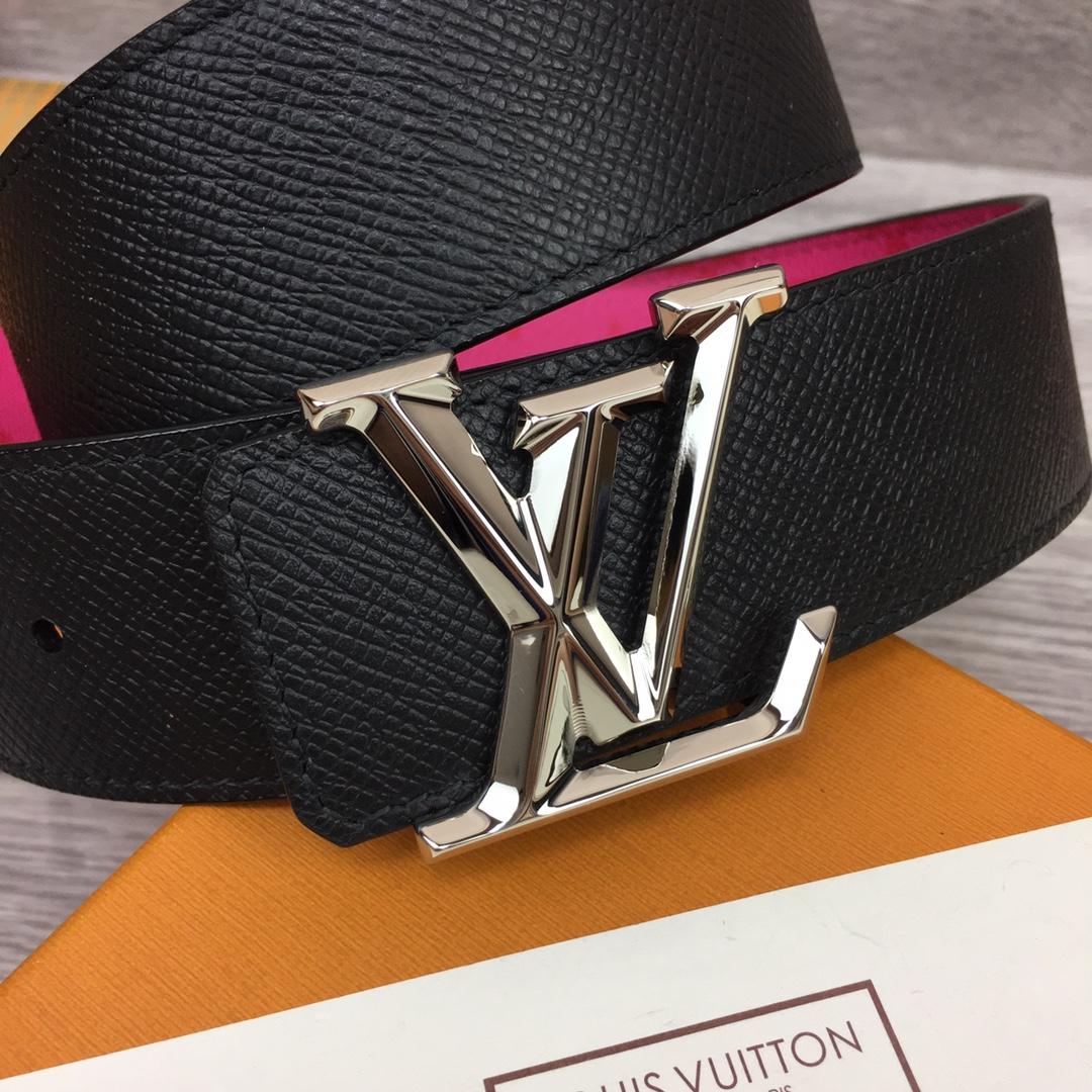 Louis Vuitton LV Pyramide 40mm Reversible - FashionPlug