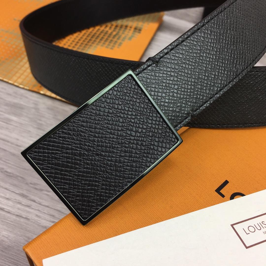 Louis Vuitton 35MM Belt - FashionPlug