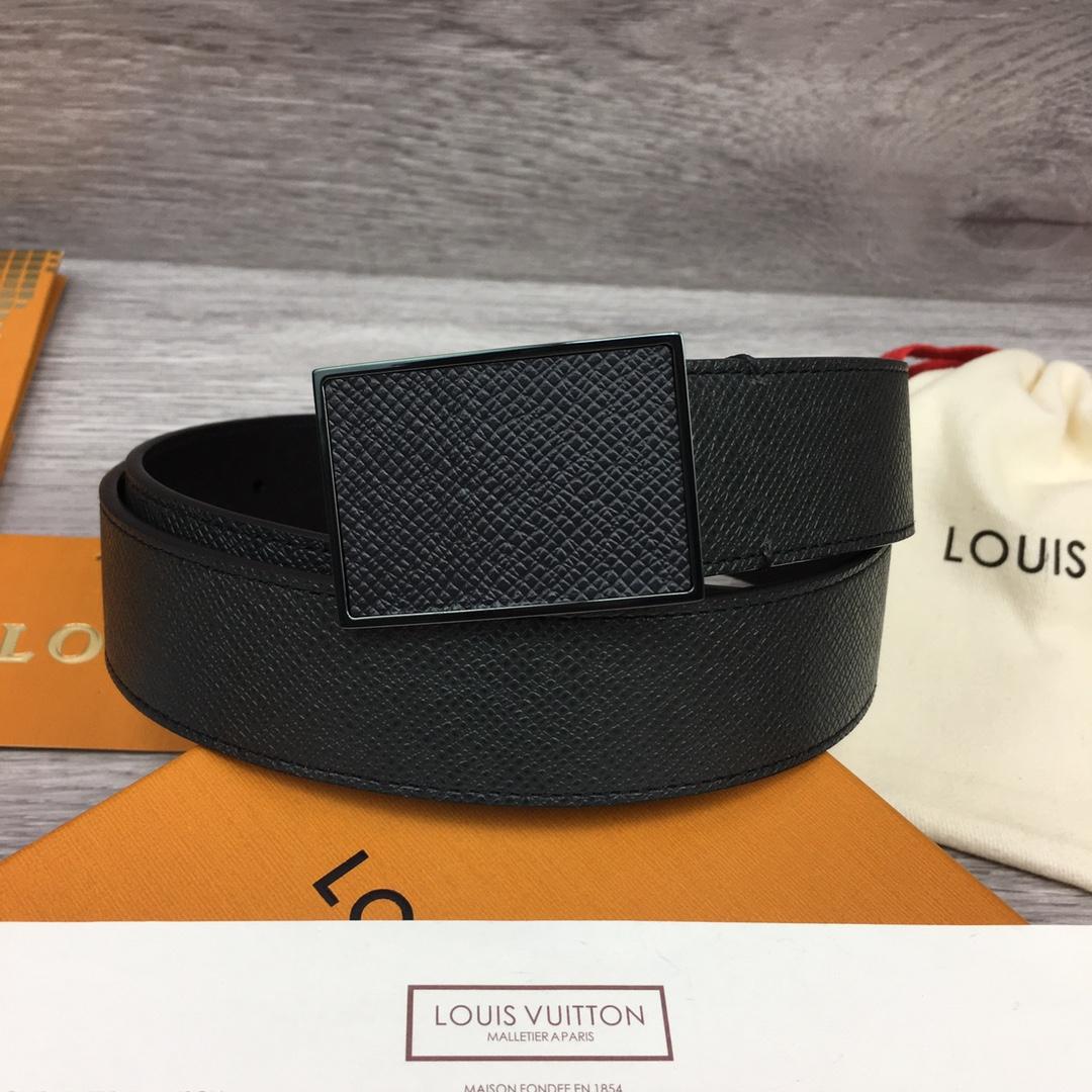 Louis Vuitton 35MM Belt - FashionPlug
