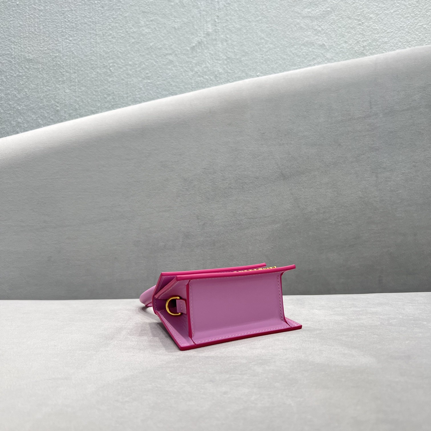 Jacquemus Le Chiquito Signature Mini Handbag(12-8-5cm) - FashionPlug