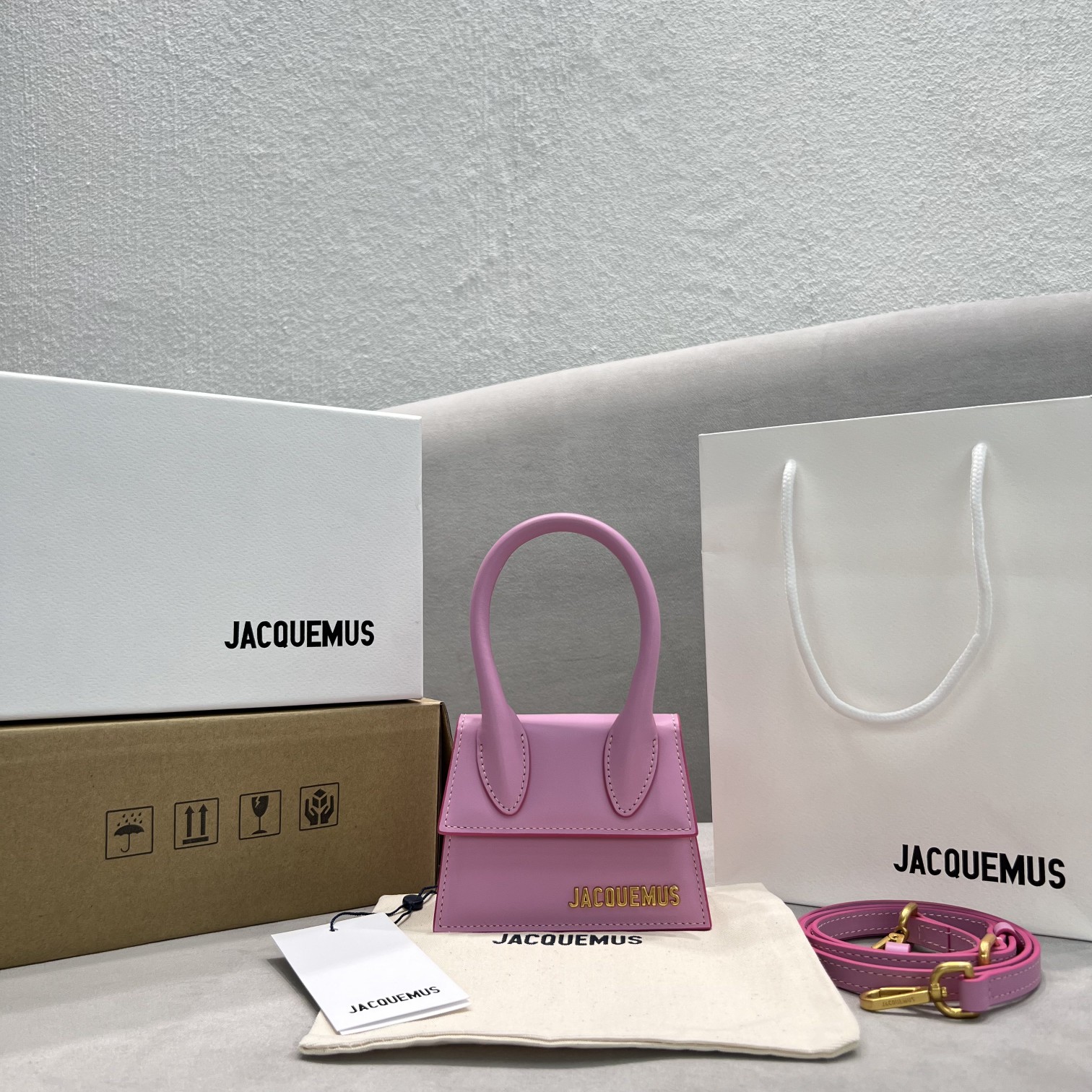 Jacquemus Le Chiquito Signature Mini Handbag(12-8-5cm) - FashionPlug