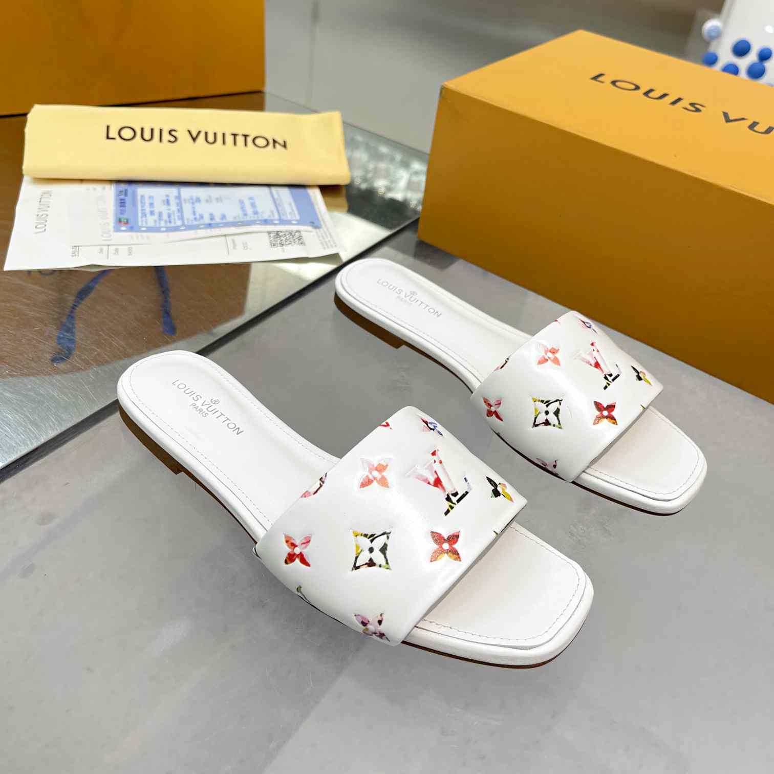 Louis Vuitton Revival Flat Mule     1AAORI - FashionPlug