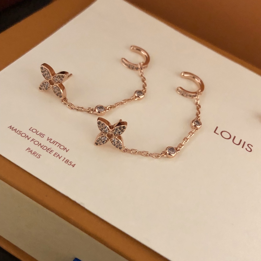 Louis Vuitton Idylle Blossom Mono Chain Earrings, Pink Gold And Diamonds - Per Unit    Q96836 - FashionPlug