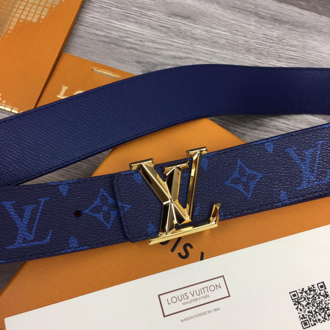Louis Vuitton LV Pyramide 40mm Reversible - FashionPlug
