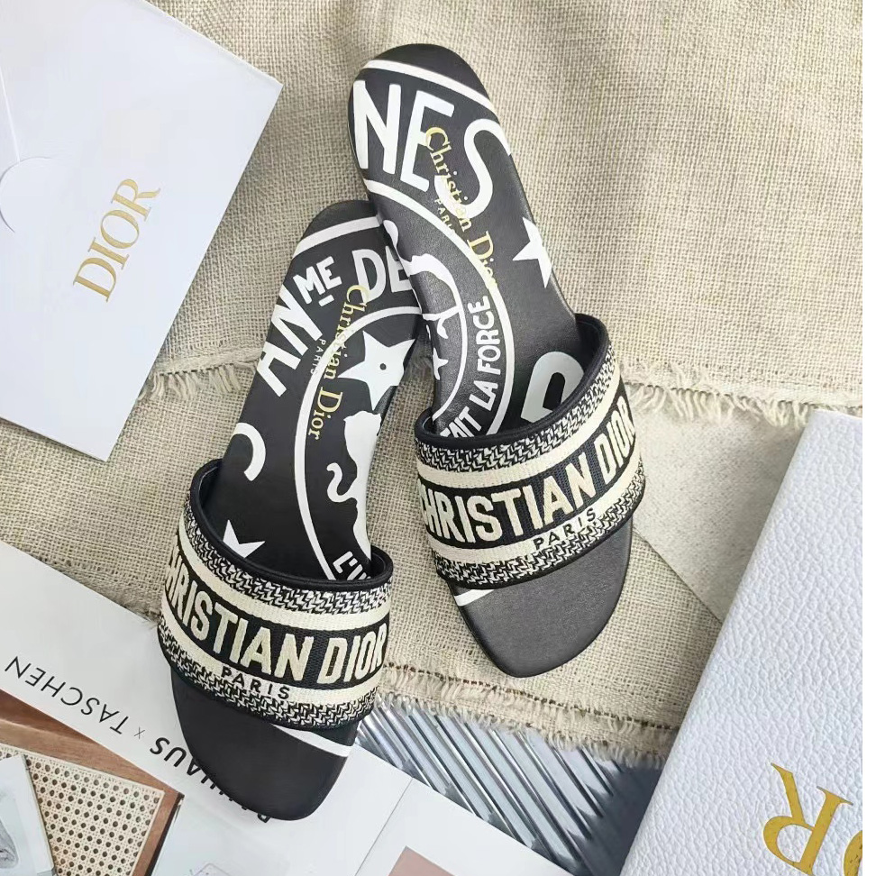 Dior Dway Slide - FashionPlug