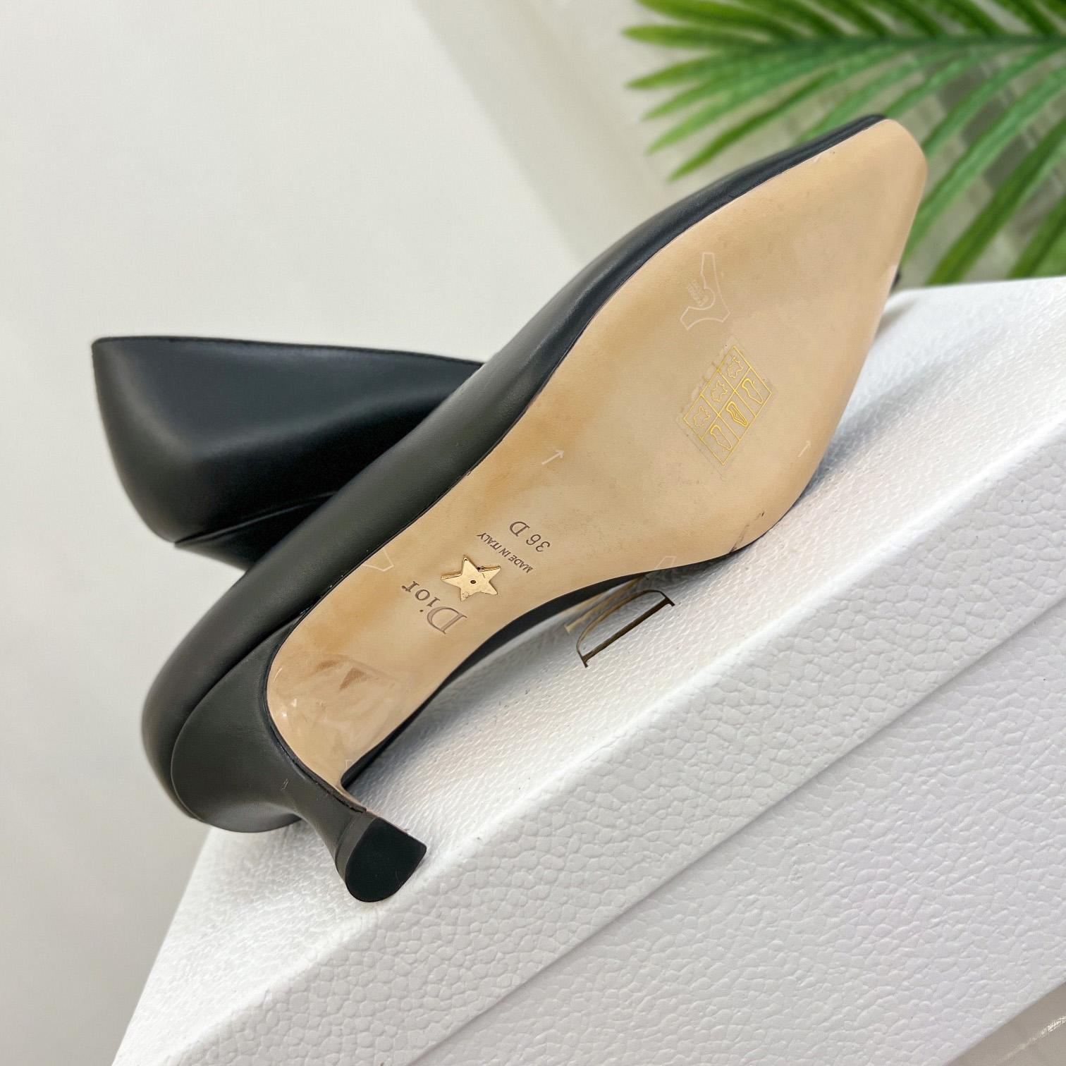 Dior Attract Pump - FashionPlug