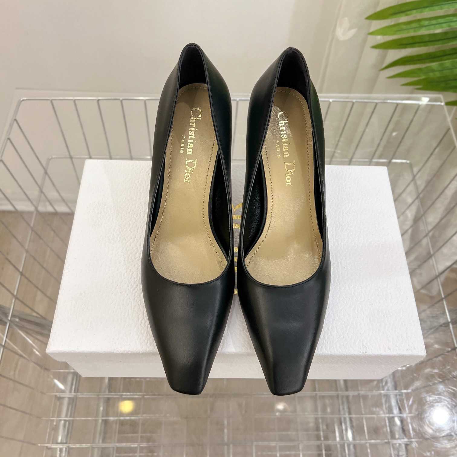 Dior Attract Pump - FashionPlug