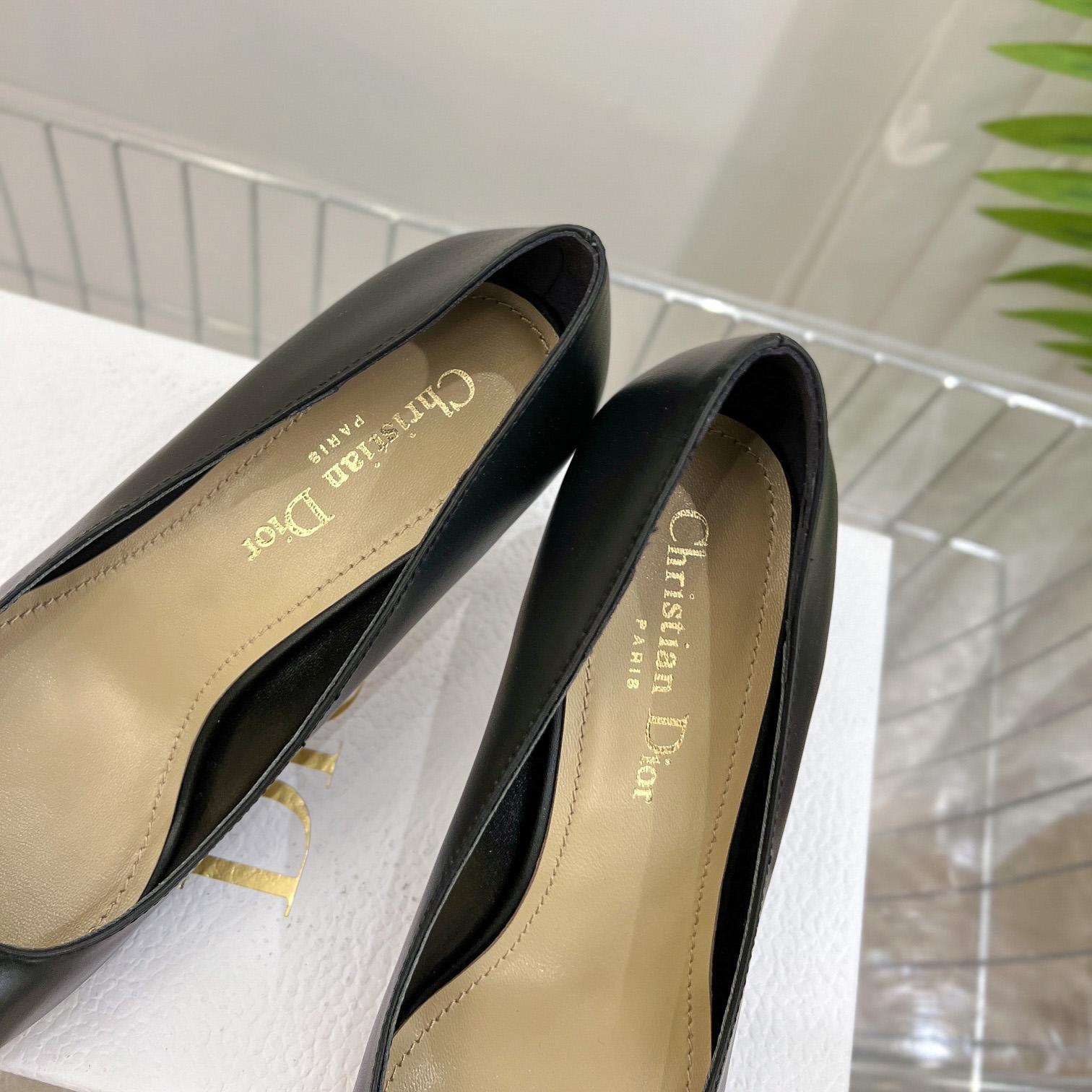 Dior Attract Pump - FashionPlug