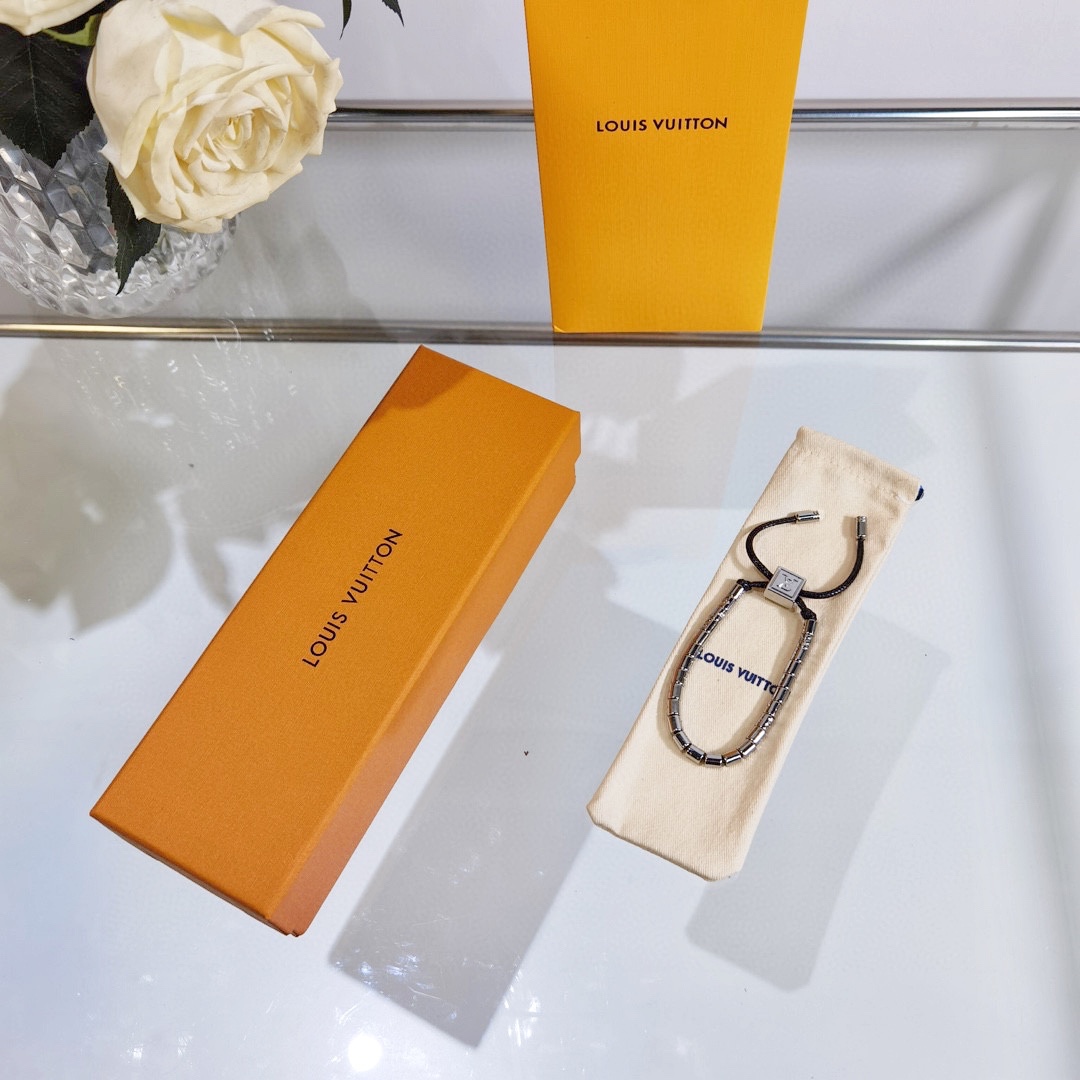 Louis Vuitton LV Paradise Bracelet       MP3330 - FashionPlug