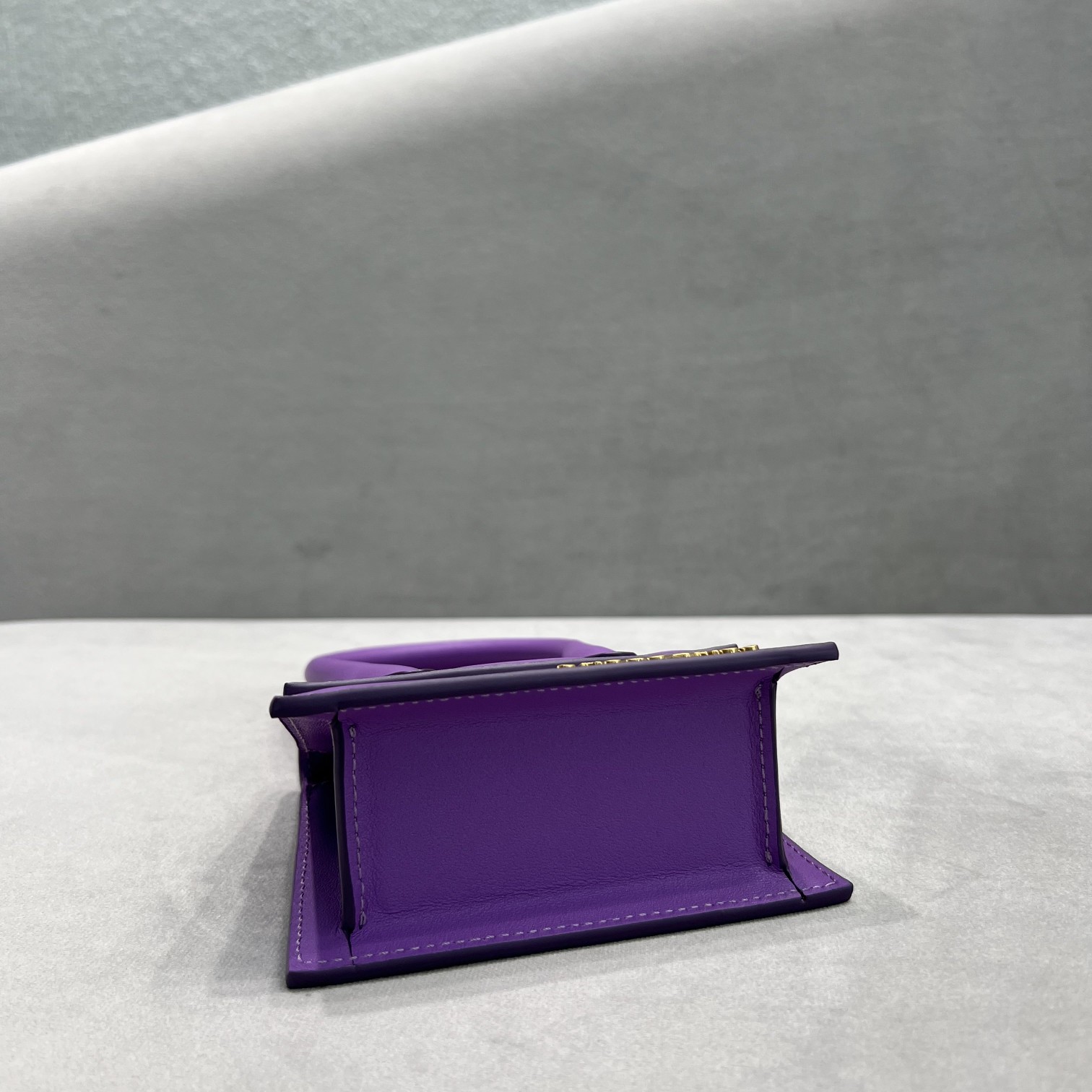 Jacquemus Le Chiquito Signature Mini Handbag(12-8-5cm) - FashionPlug
