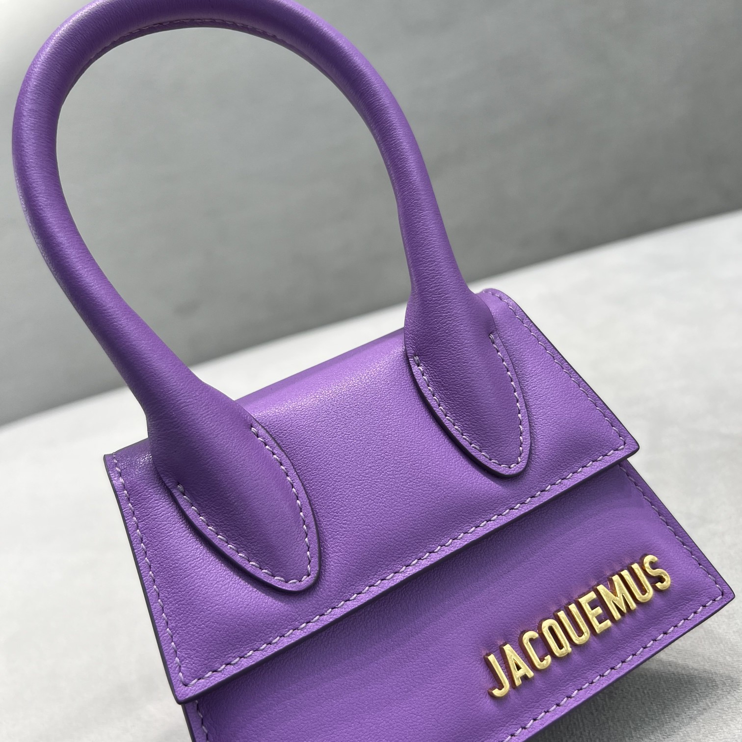 Jacquemus Le Chiquito Signature Mini Handbag(12-8-5cm) - FashionPlug