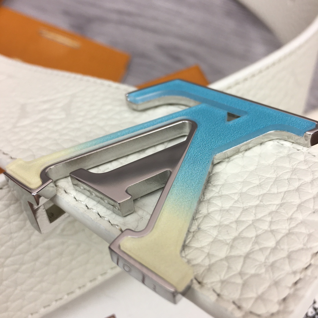 Louis Vuitton LV Spotlight 40MM Reversible Belt - FashionPlug