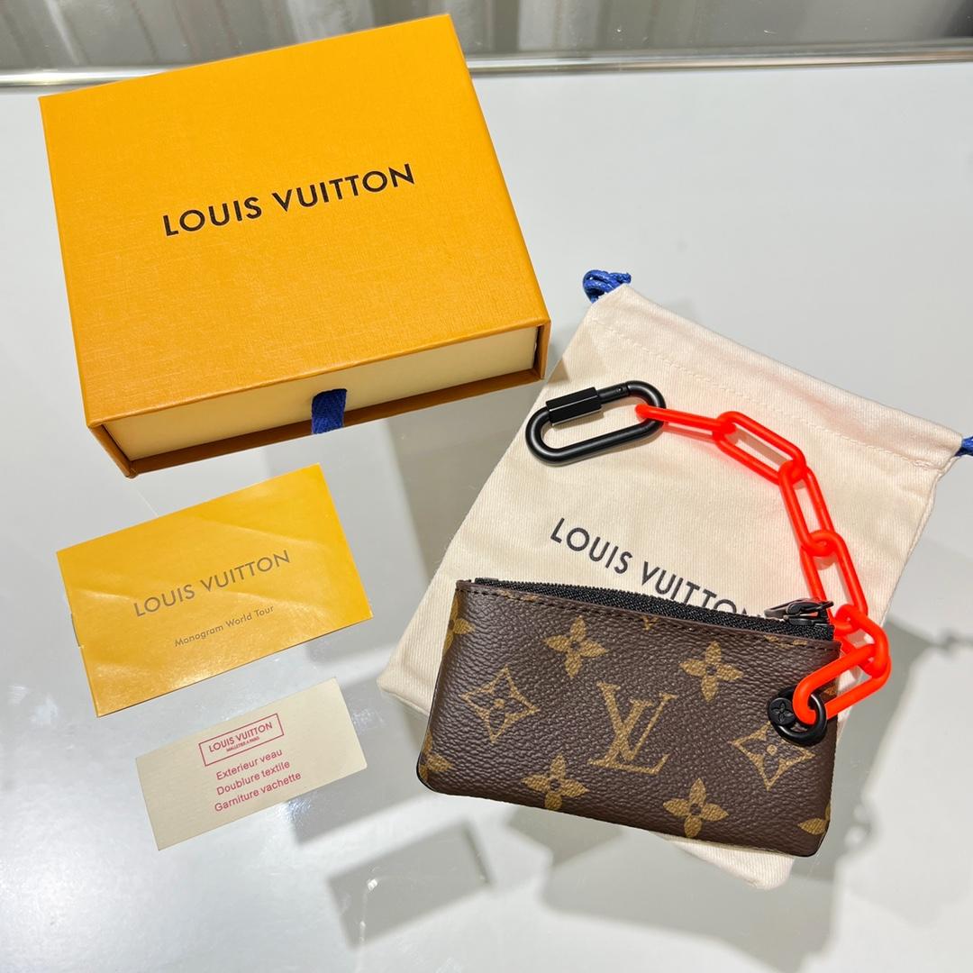 Louis Vuitton Key Pouch - FashionPlug