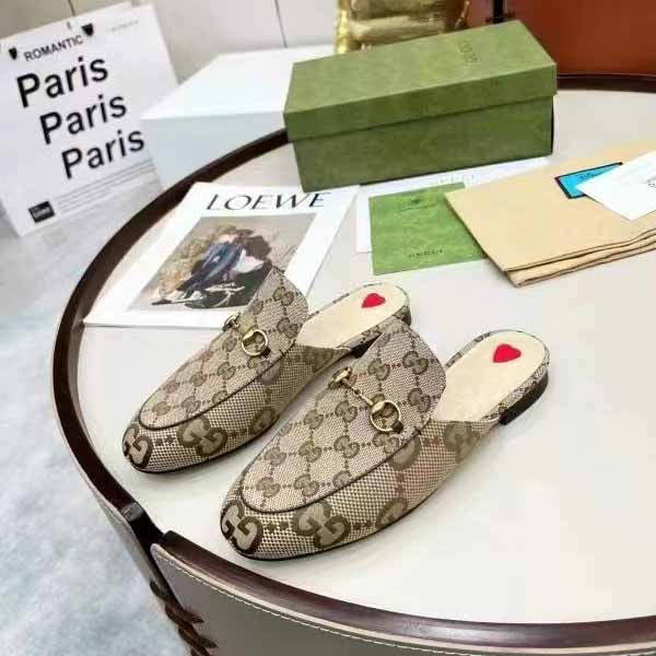 Gucci Women's Jumbo GG Princetown Slipper - FashionPlug