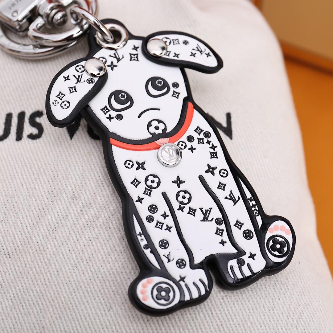 Louis Vuitton  LV Dalmata Key Holder & Bag Charm    M00746 - FashionPlug
