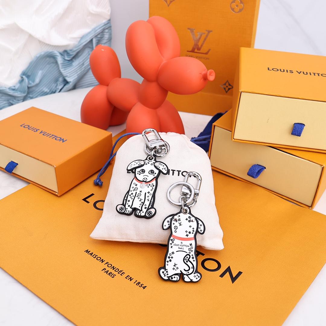 Louis Vuitton  LV Dalmata Key Holder & Bag Charm    M00746 - FashionPlug