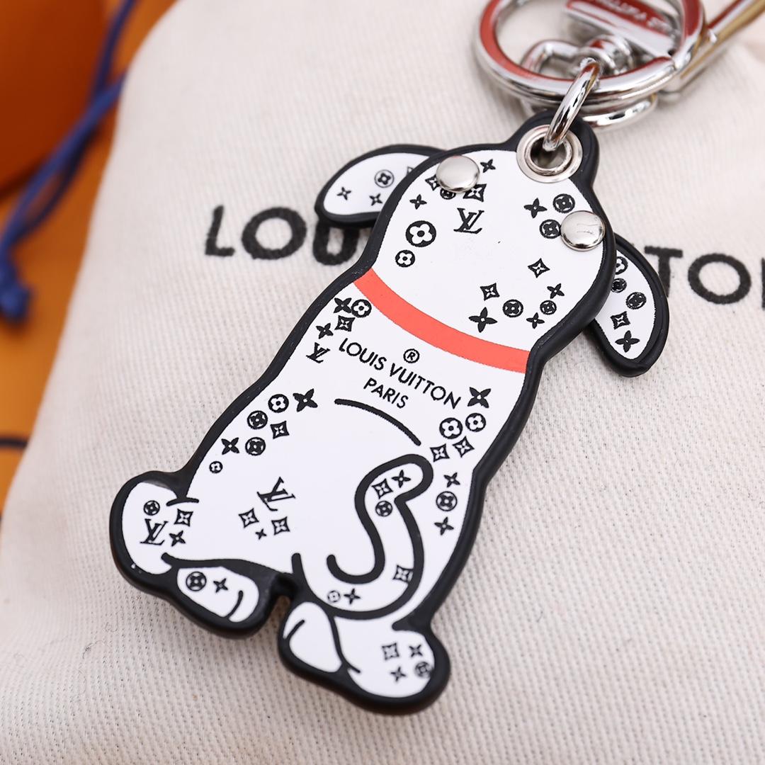 Louis Vuitton  LV Dalmata Key Holder & Bag Charm    M00746 - FashionPlug