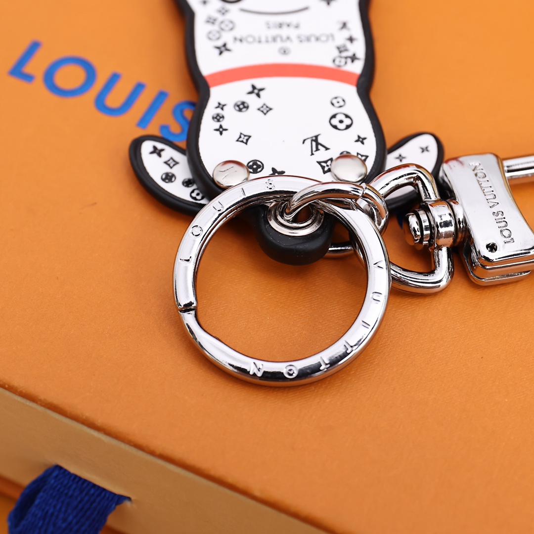 Louis Vuitton  LV Dalmata Key Holder & Bag Charm    M00746 - FashionPlug